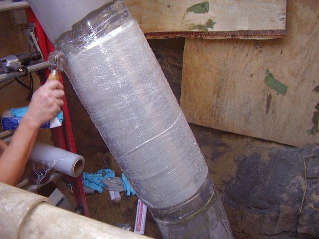 Composite sleeve installation on a gas pipeline